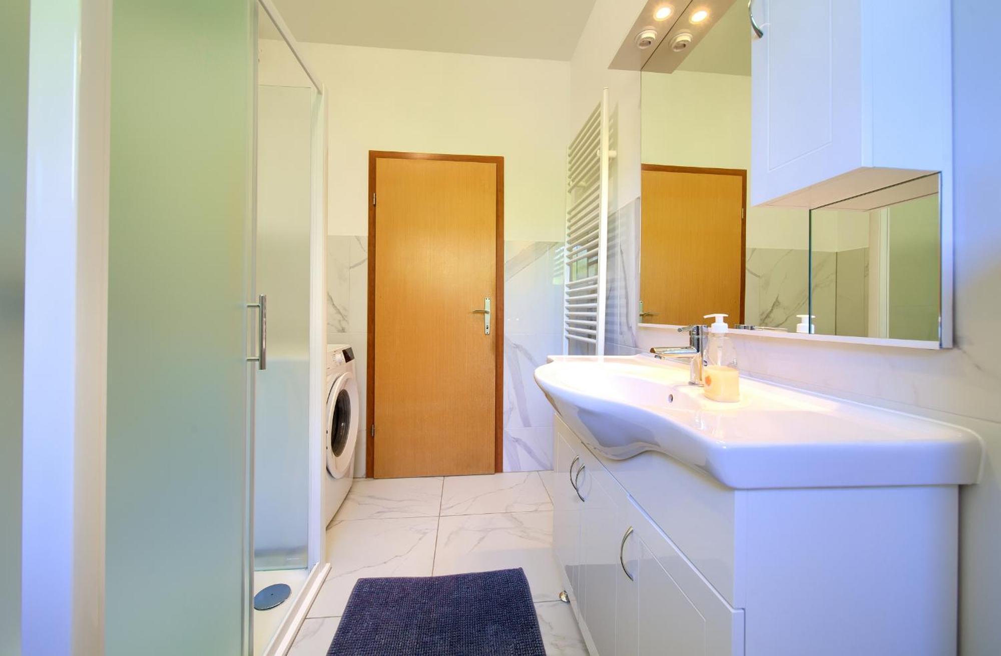 Apartment Bazina - Airconditioning, Parking, 500M From The Beach Krk Town Exterior photo