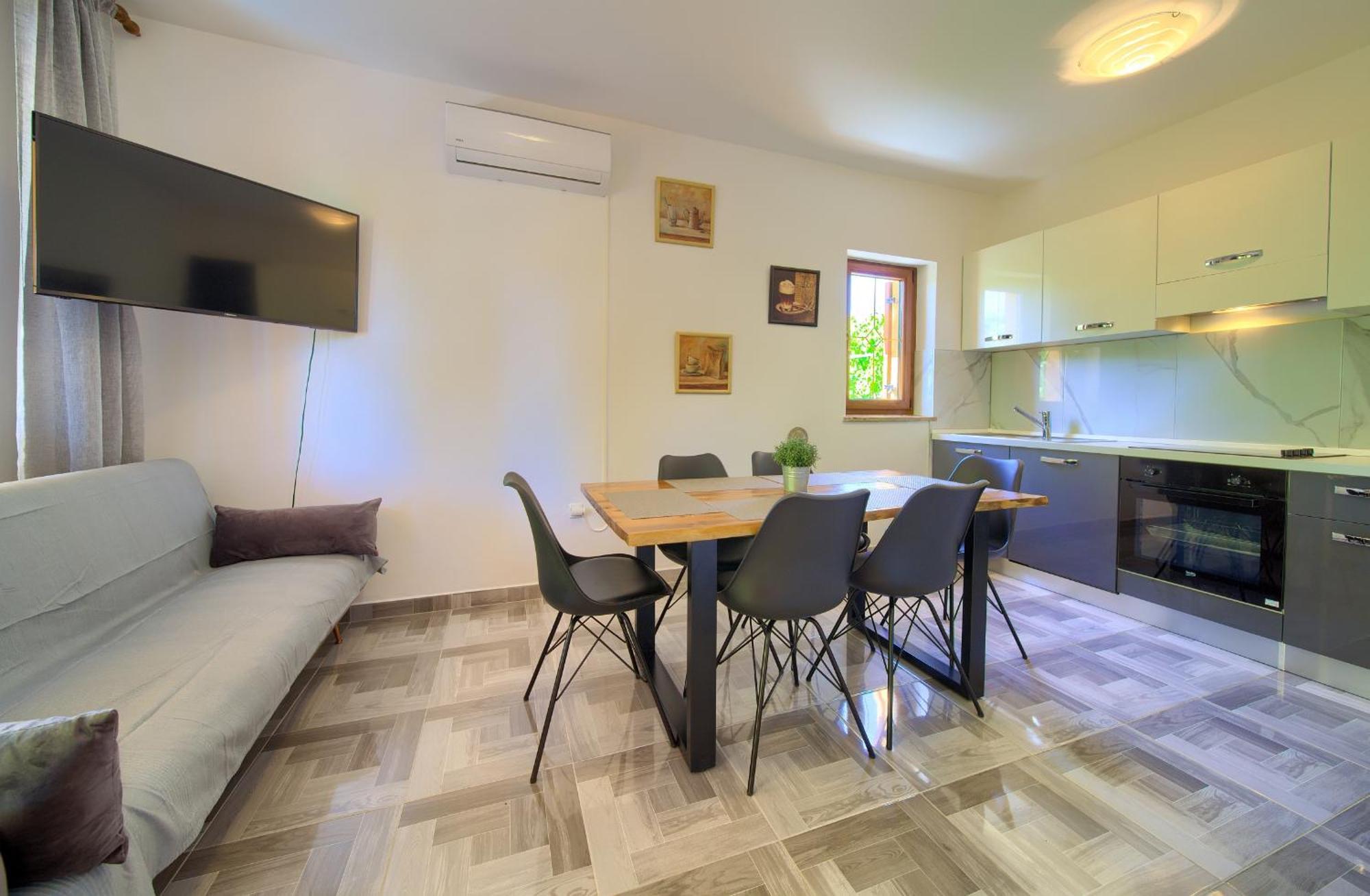 Apartment Bazina - Airconditioning, Parking, 500M From The Beach Krk Town Exterior photo